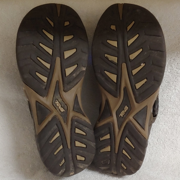 Teva hiking sandal mn. sz.8 - Picture 8 of 10